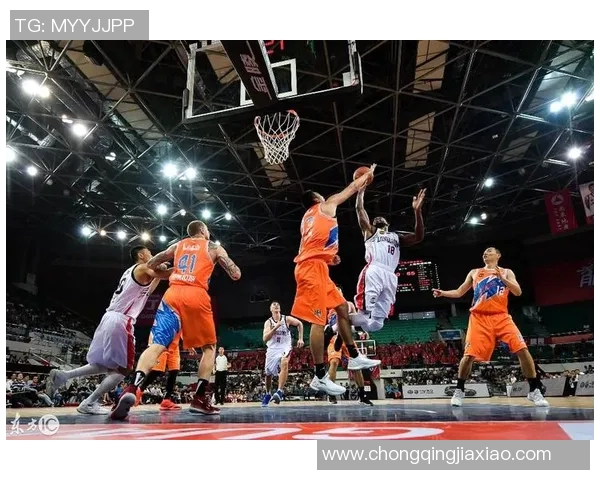 男篮选秀大会，状元秀惊艳亮相，火箭队手握青铜山