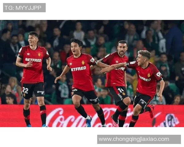 瓦伦西亚主场闷平马洛卡，卫冕冠军再度挑战榜首！